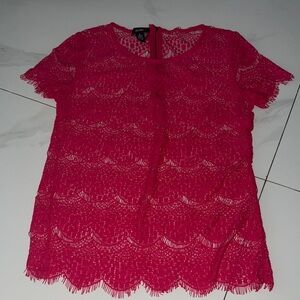 Gorgeous hot pink lace t
